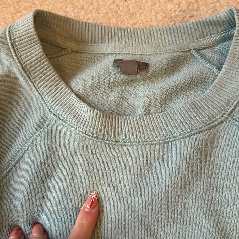 Blue aerie size mediumum sweatshirt small makeup spot - Picture 3 of 3